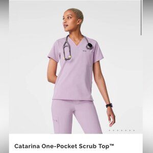 Figs Catarina Scrub Top. Lavender Haze XL